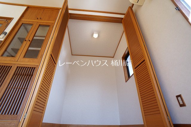収納　レーベンハウス桶川店へ　048-787-5511