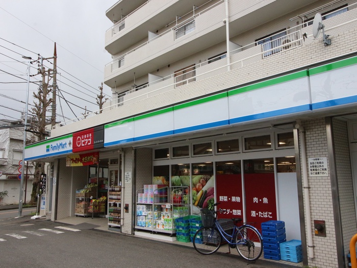 コンビニ　ファミリーマート miniピアゴ川崎宮前平店（コンビニ）まで136m