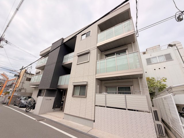 建物外観　綺麗な外観の素敵なお部屋があなたを待っています。