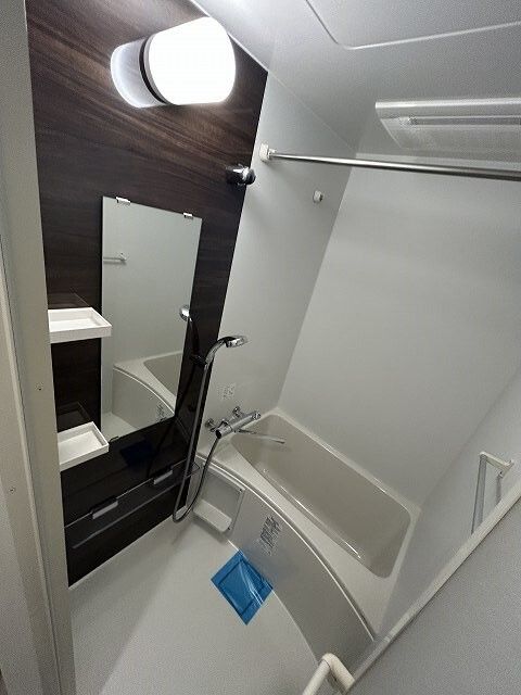小田急伊勢原駅前マンションの風呂写真