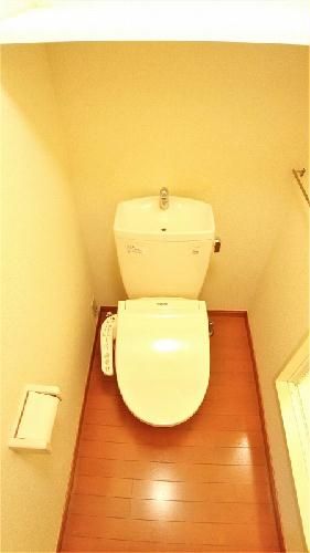 レオパレスマノワールのトイレ写真