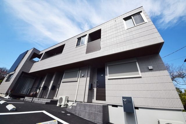 ＪＲ東海道本線 大船駅 バス乗車時間：8分 最寄りバス停で下車 徒歩4分 2階建 築7年の外観写真