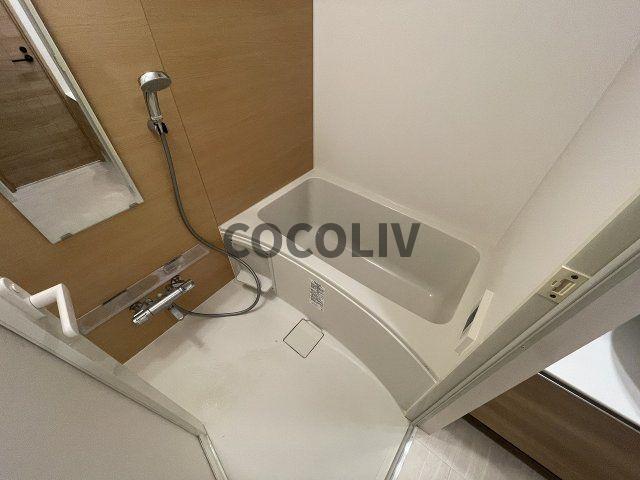 バス・シャワールーム　同物件別部屋写真