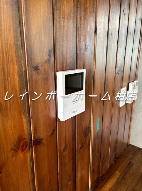 セキュリティ　TVモニタ付インターホンです