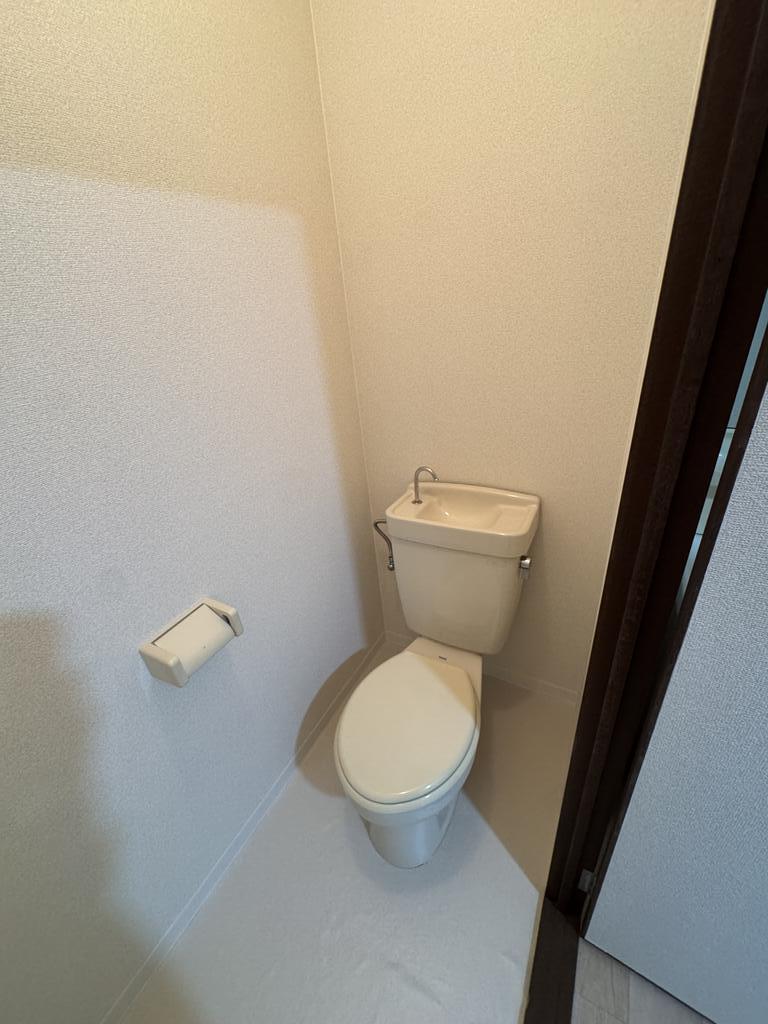 シャルル高槻のトイレ写真