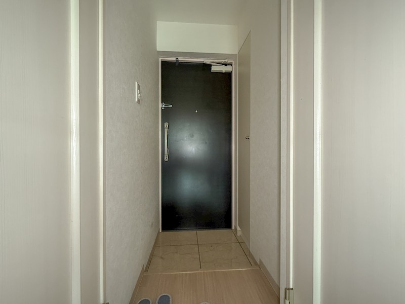 ウエンズ神戸の玄関写真
