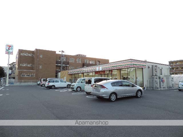 コンビニ　セブンイレブン小倉南方３丁目店（コンビニ）まで904m