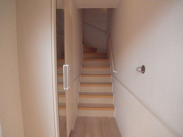 ＪＲ草津線 寺庄駅 徒歩2分 2階建 築6年のトイレ写真