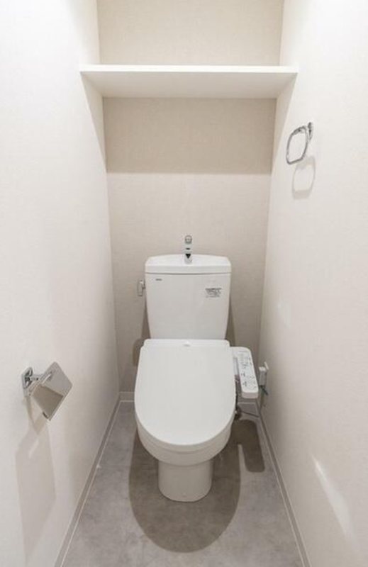 アソシエール大倉山のトイレ写真