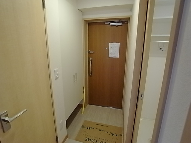 ラ テール南塚口の玄関写真