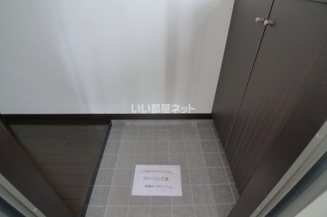 ＪＲ高崎線 深谷駅 徒歩12分 2階建 築15年の玄関写真
