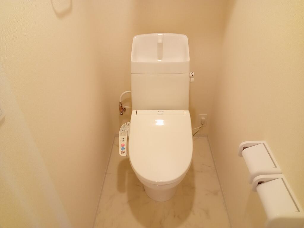 つくばエクスプレス 六町駅 徒歩4分 2階建 築3年のトイレ写真