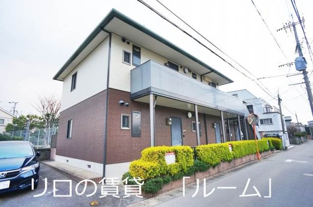 建物外観　光ネット無料。ＪＲ，西鉄どちらも利用出来て移動も便利な立地