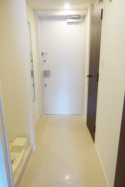玄関　※写真は同タイプ住戸です。