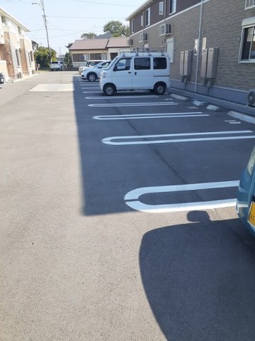 駐車場　駐車場完備です