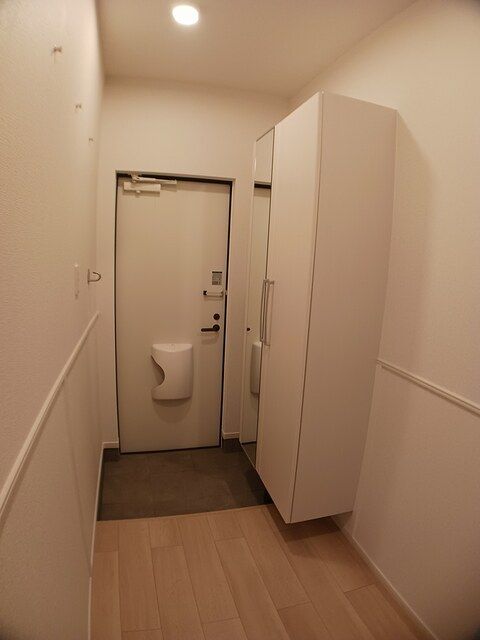 Corso Presso Iの玄関写真