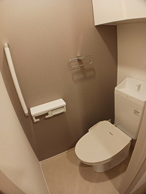 Corso Presso Iのトイレ写真