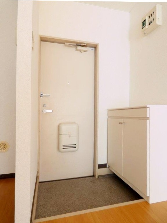 玄関　図面と現状に相違がある場合には現状を優先