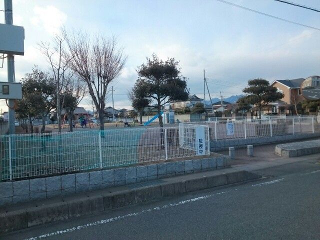 公園　中泉けやき公園（公園）まで70m