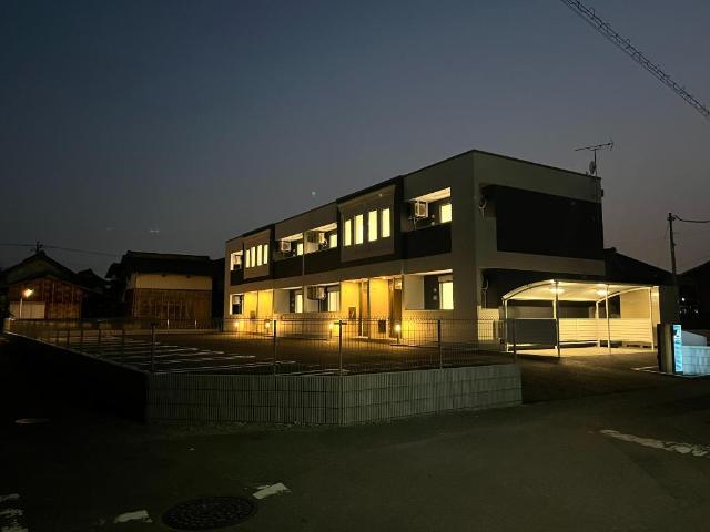 建物外観　外観写真（夜）