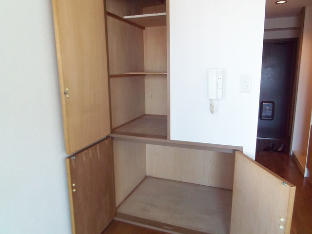 収納　奥行きのある収納で荷物もたくさん入ります！