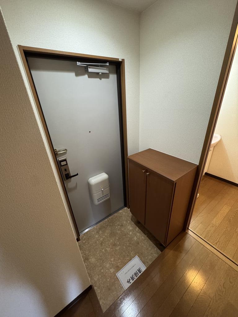 玄関　シューズボックス完備