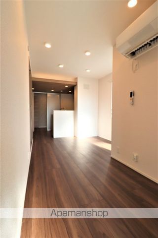セレスティア中台 IIIの居間写真