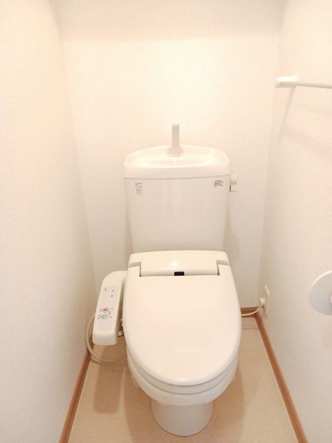 ベル プロムナードAのトイレ写真