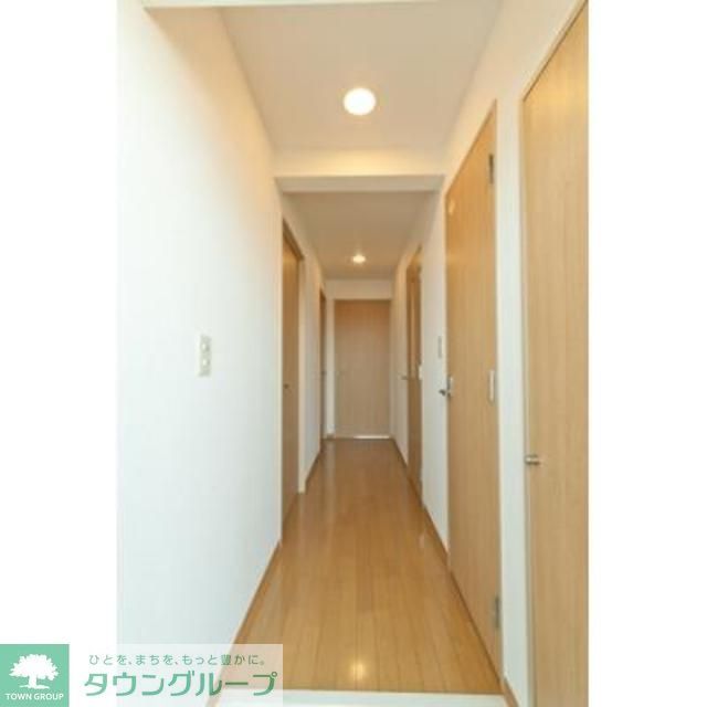 玄関　※写真は同タイプ住戸です。