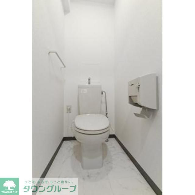 トイレ　※写真は同タイプ住戸です。