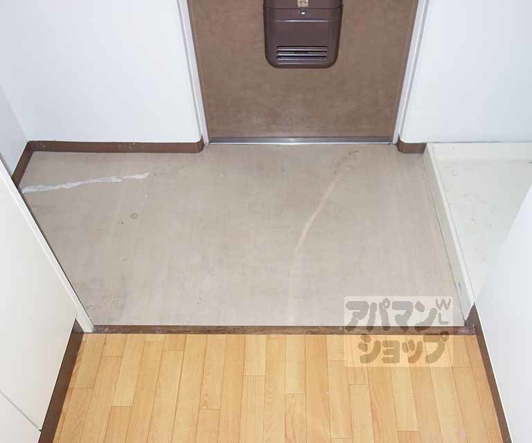 メゾンクレールの玄関写真