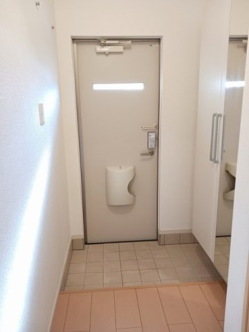 玄関　落ち着いた玄関です