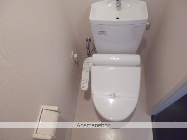 地下鉄長堀鶴見緑地線 今福鶴見駅 徒歩3分 14階建 築15年のトイレ写真