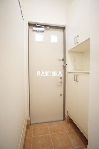 玄関　ゆとりのある玄関スペースです♪