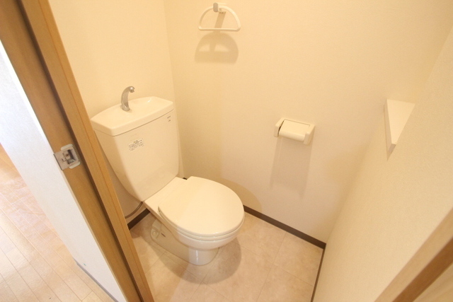 セレッソイシダのトイレ写真