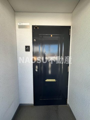 玄関　収納もある玄関です