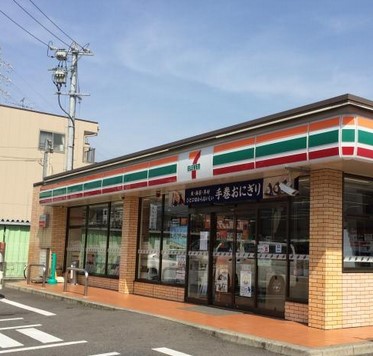 コンビニ　セブンイレブン 名古屋道明町店（コンビニ）まで311m