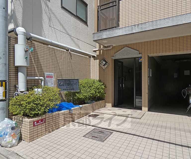 その他共有部分　建物入り口です。