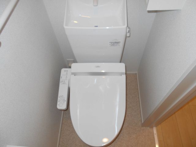 プリマメゾン イーストのトイレ写真