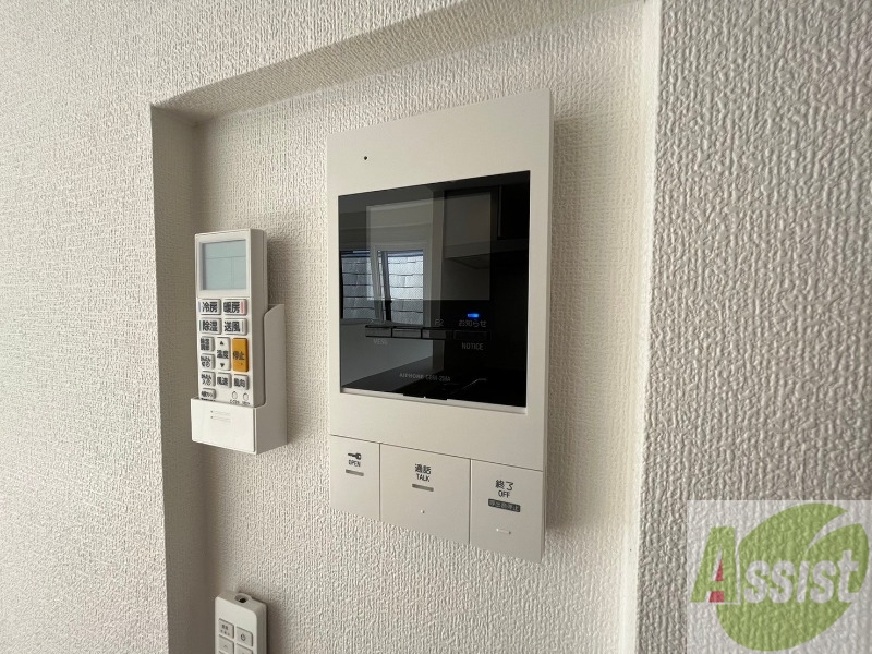 セキュリティ　ＴＶモニター付インターホンです。来客者の顔が見えるので安心！