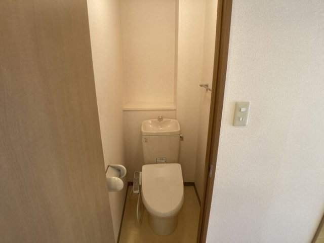 シャトルウエストのトイレ写真