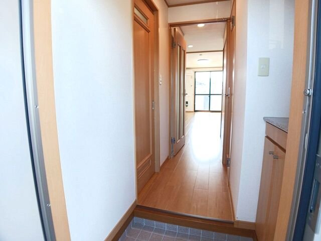 玄関　落ち着いた玄関です