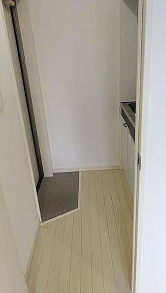 玄関　※同物件参考写真