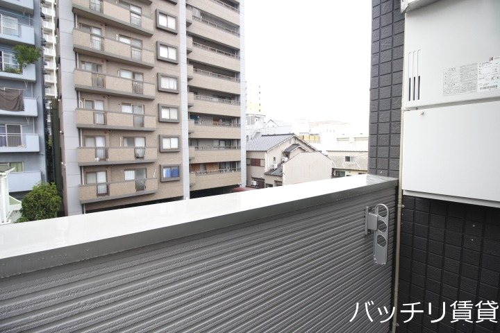 バルコニー　同間取の為、現状を優先いたします。