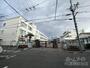 小学校　高槻市立高槻小学校（小学校）まで882m