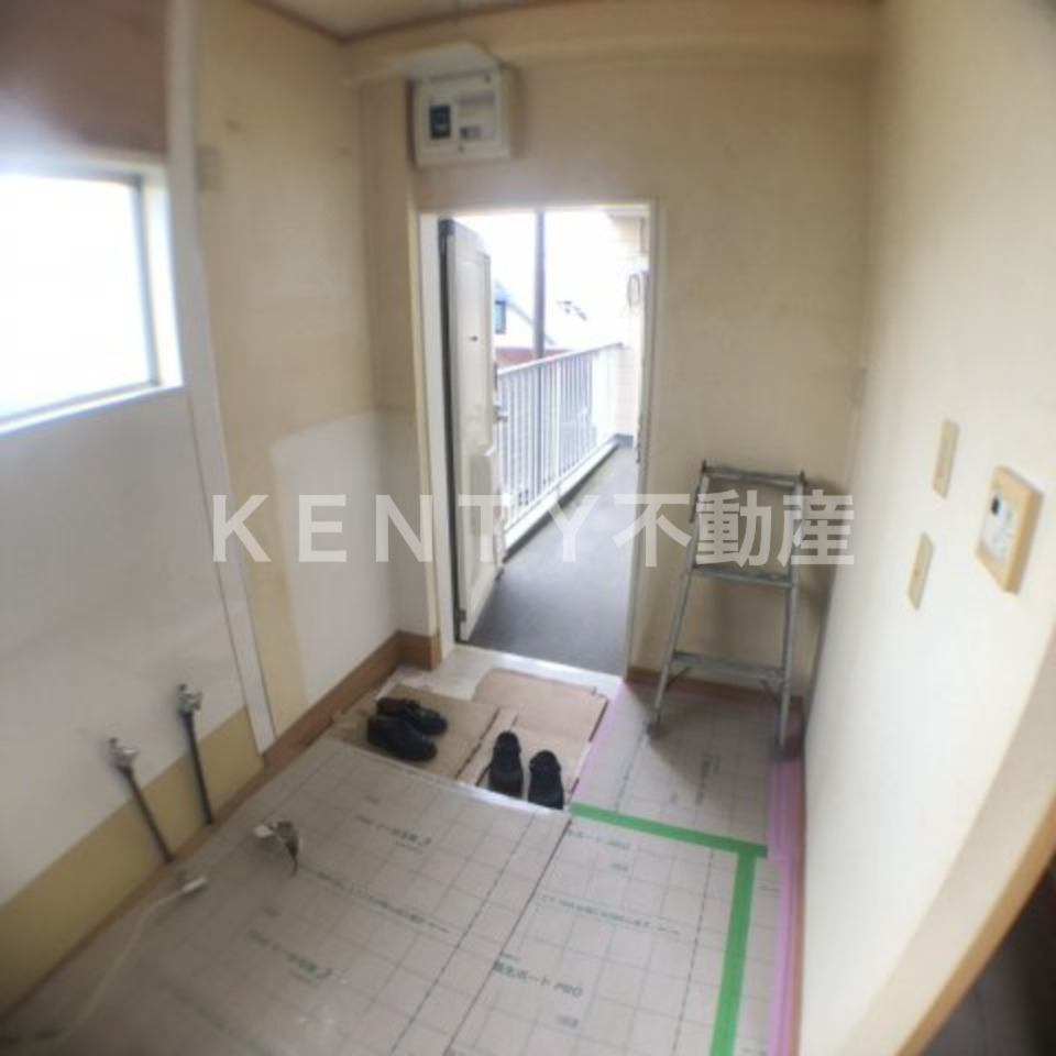 玄関　収納もある玄関です