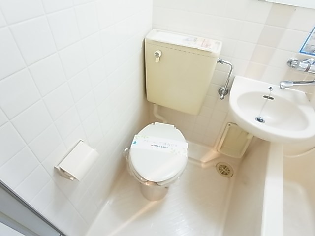 ZAMAエンゼルハイム北千住のトイレ写真