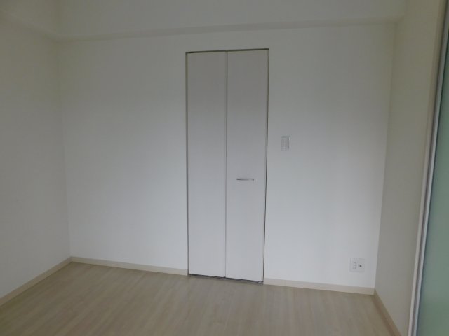 Alice Garden Esakaの内装写真