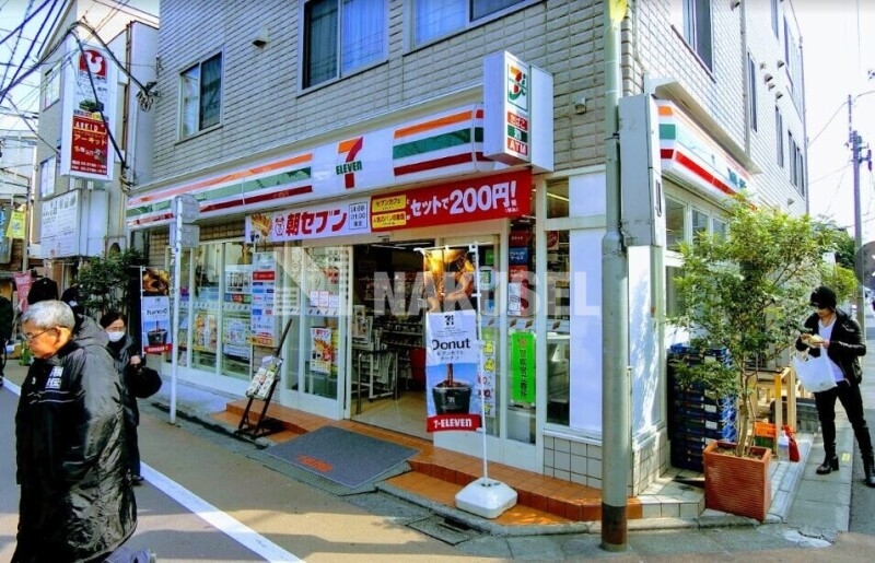 コンビニ　セブンイレブン学芸大学駅東店（コンビニ）まで0m