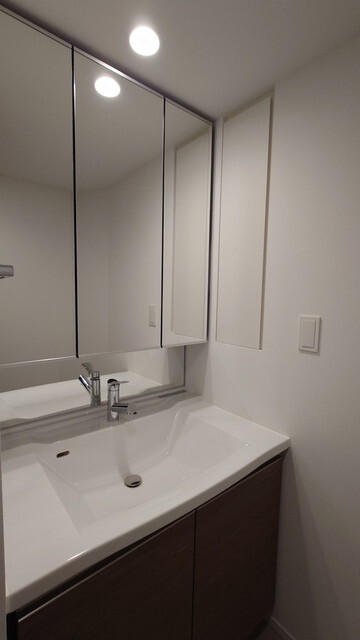洗面設備　※写真は同タイプ住戸です。